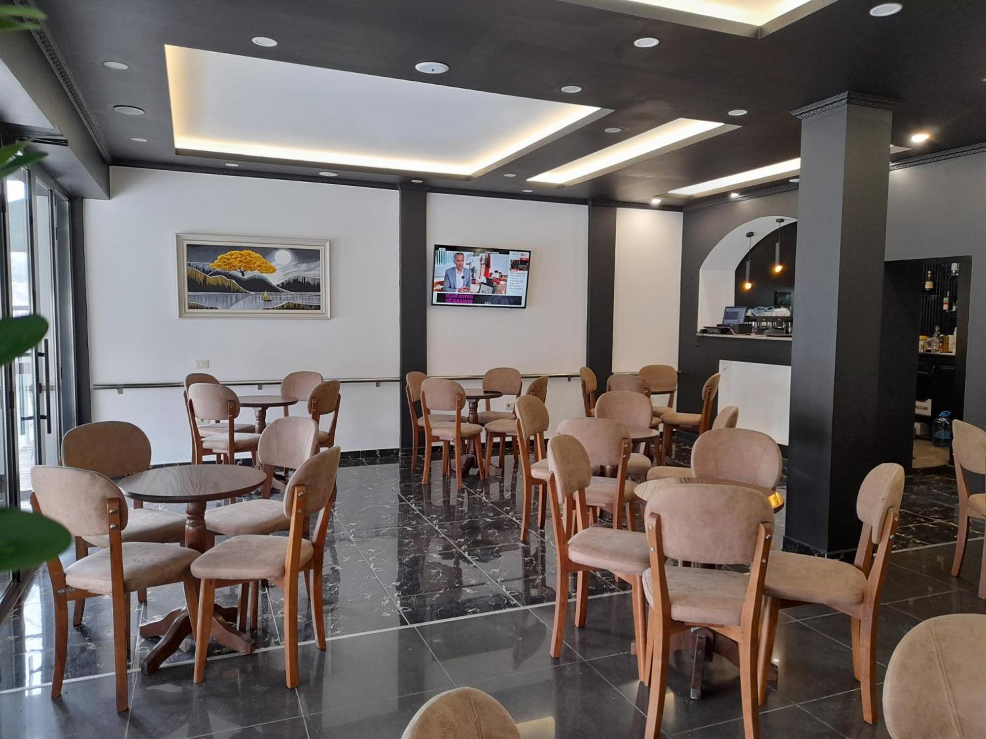 Golden Sleep Hostel Shkodër Dış mekan fotoğraf