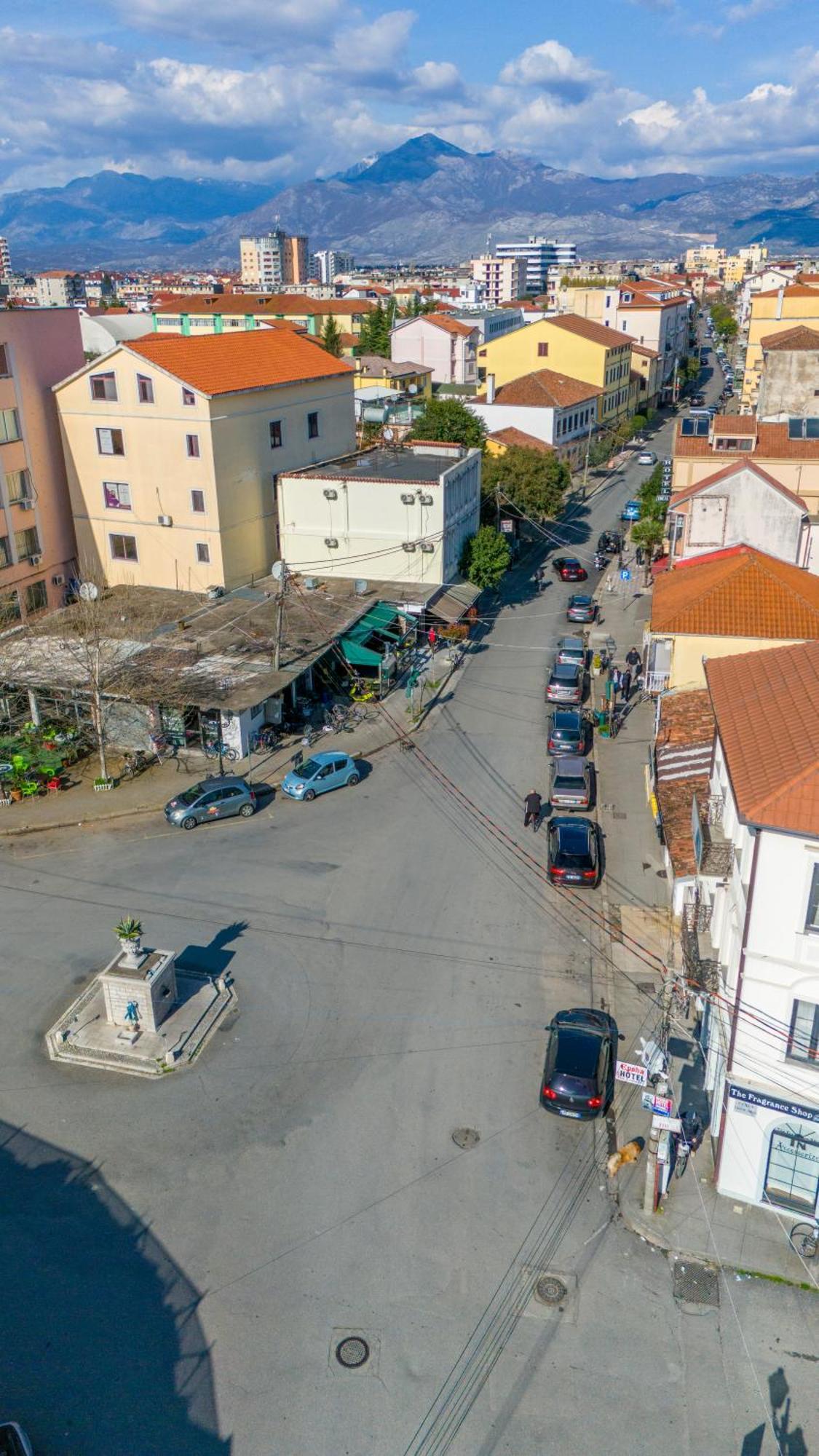 Golden Sleep Hostel Shkodër Dış mekan fotoğraf