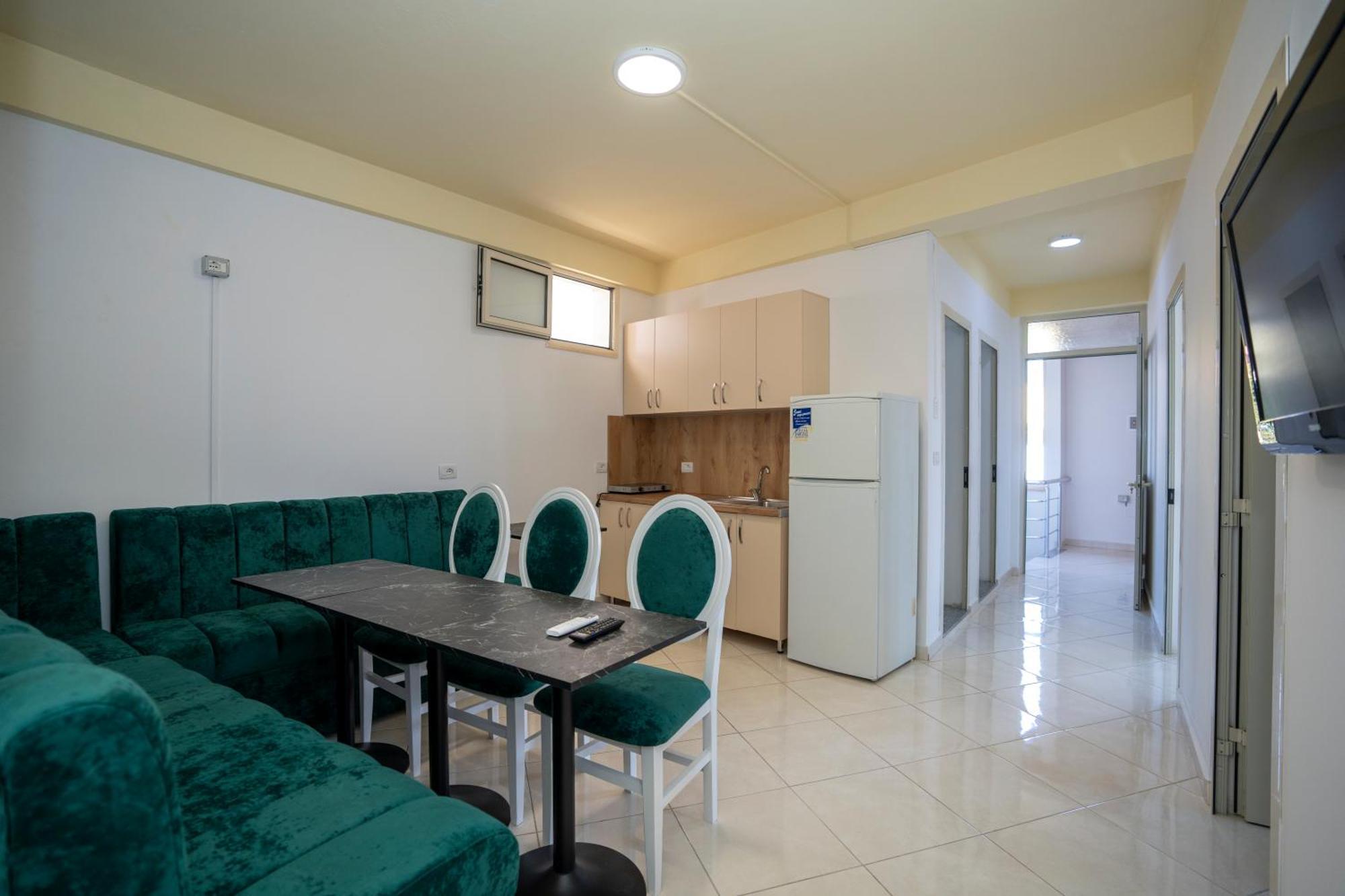 Golden Sleep Hostel Shkodër Dış mekan fotoğraf