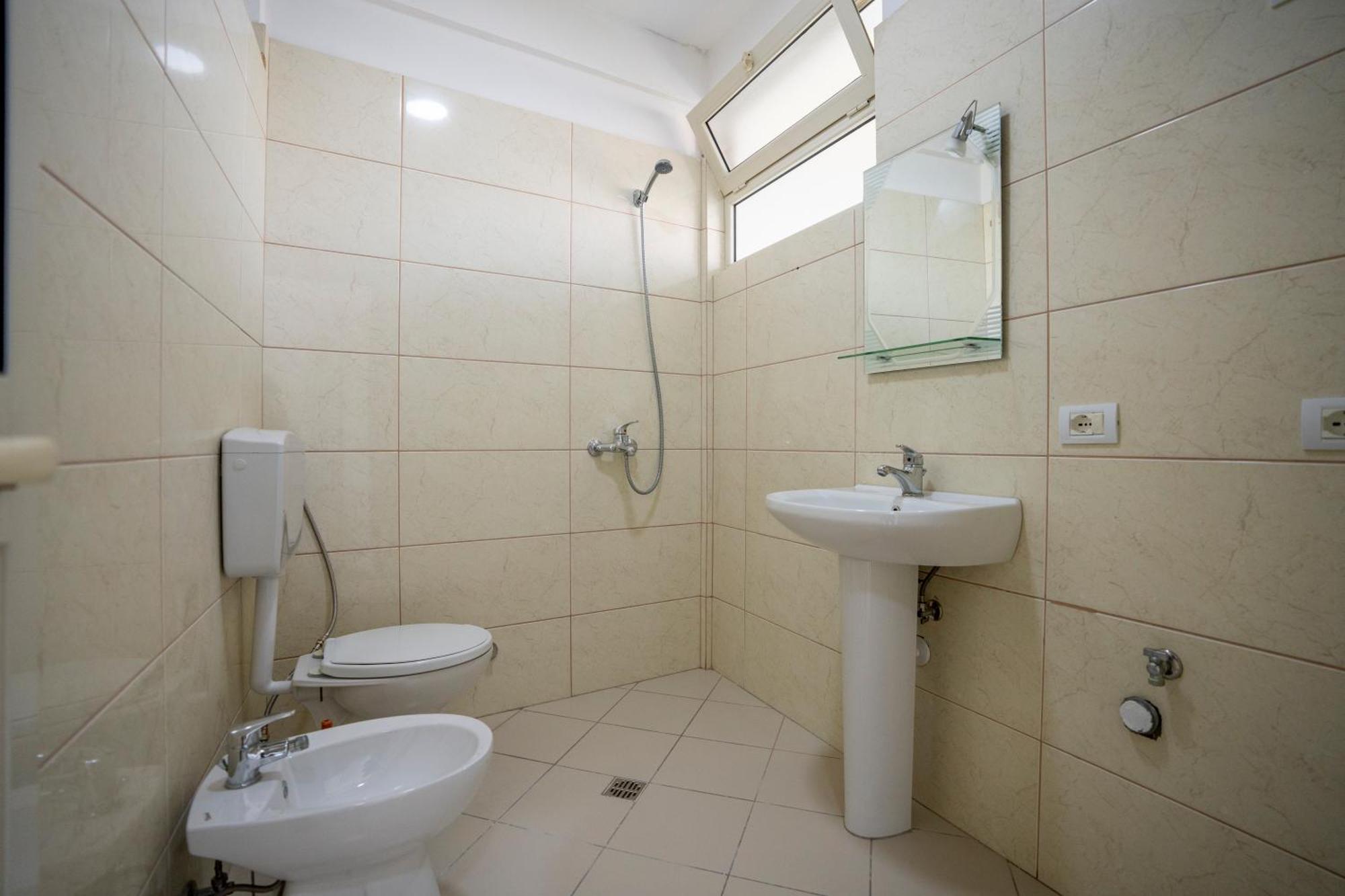 Golden Sleep Hostel Shkodër Dış mekan fotoğraf